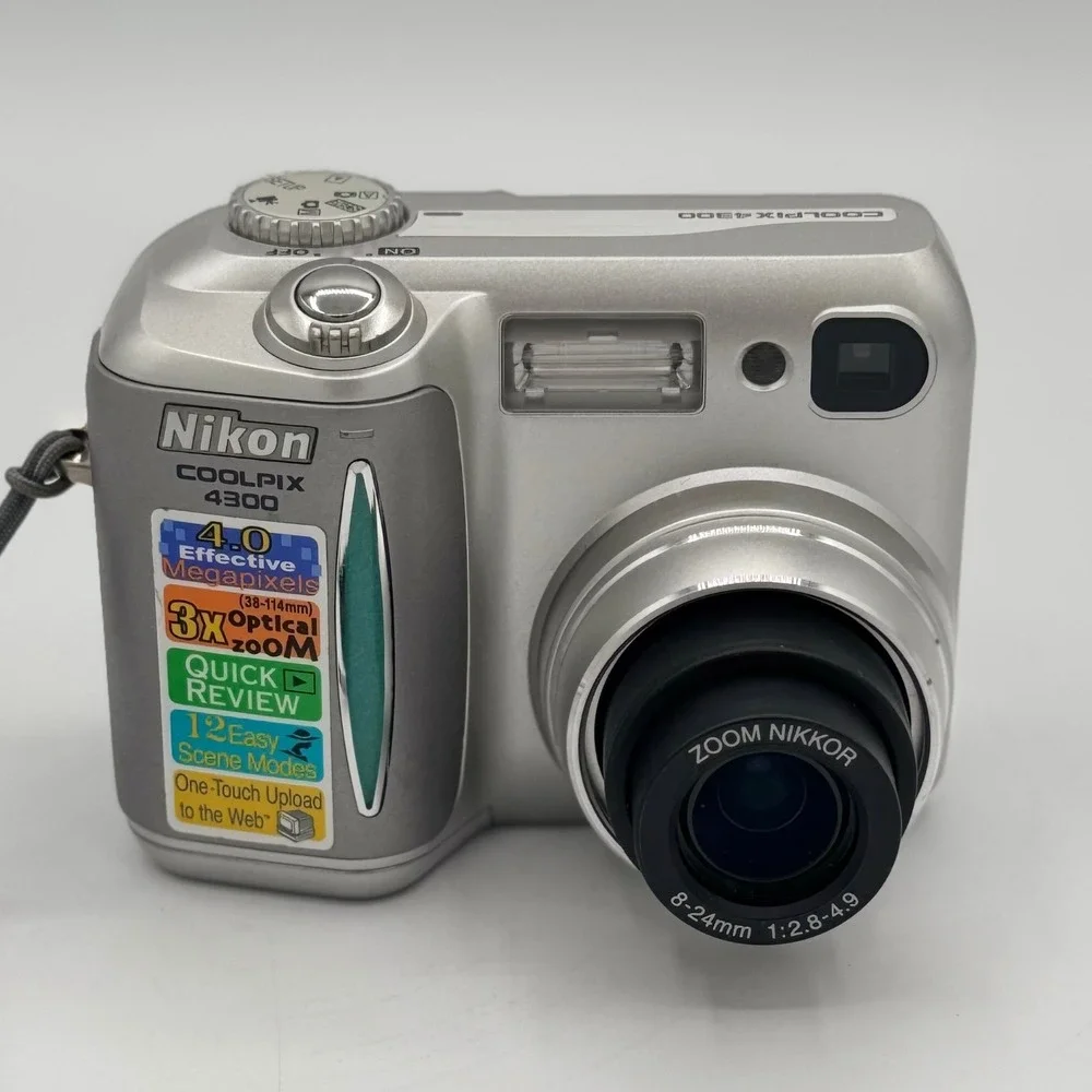 Nikon Coolpix 4300 4.0MP Digital Camera Silver 3x Optical Zoom Tested & Working